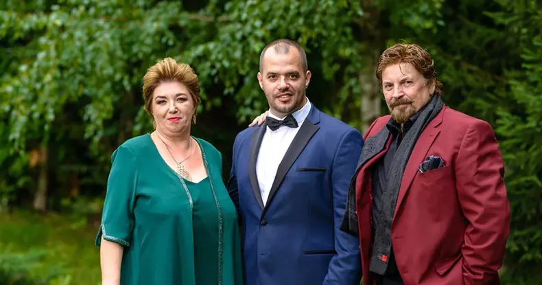 Cine-este-sotia-lui-Adrian-Daminescu-33