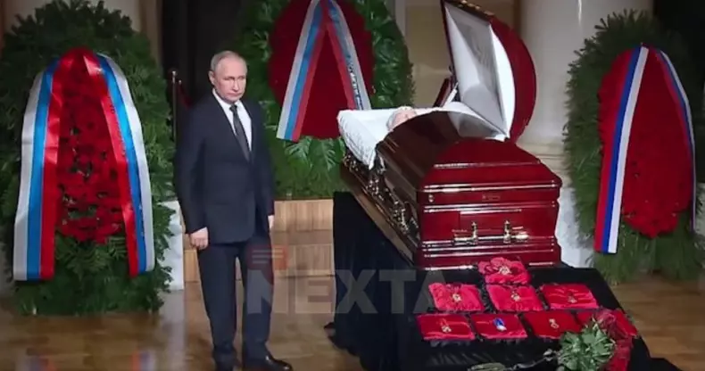 vladimir-putin-funeralii-vladimir-jirinovski-760816-1