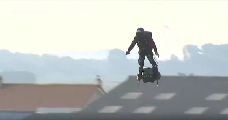 flyboard-canalul-manecii-1