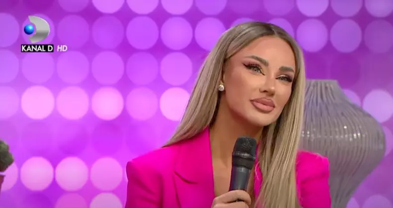 Bianca-Dragusanu-si-a-micsorat-buzele.-Cum-arata-acum-3