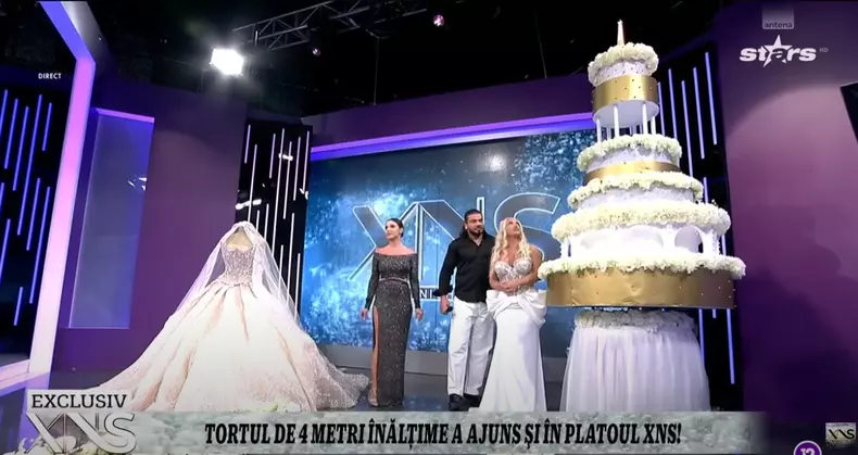 Cum arată cea de-a treia rochie de mireasă a Andei Adam  (2)