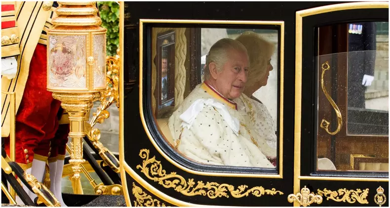 incoronarea regelui charles al III lea