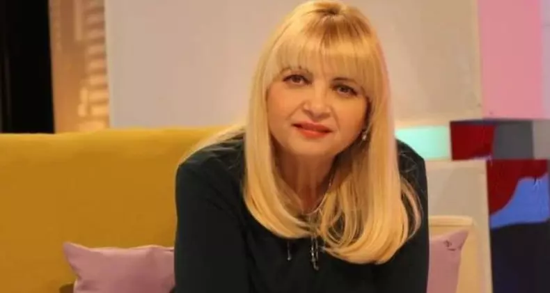 NUAMI DINESCU POZA PRINCIPALA