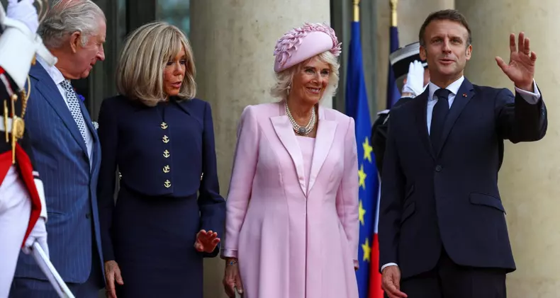 camilla-si-charles-primiti-in-franta