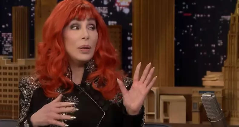 Cher, schimbare radicală de look (1)