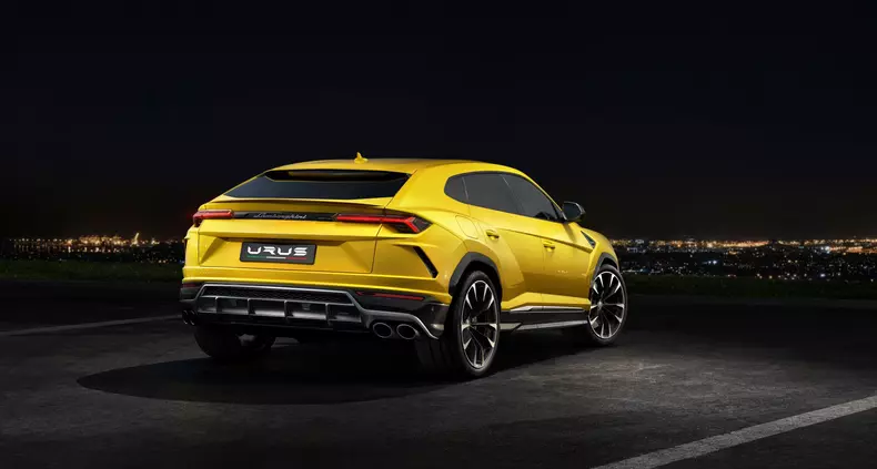 urus04