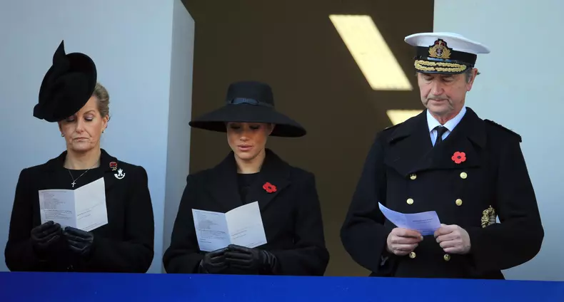 Meghan Markle haină