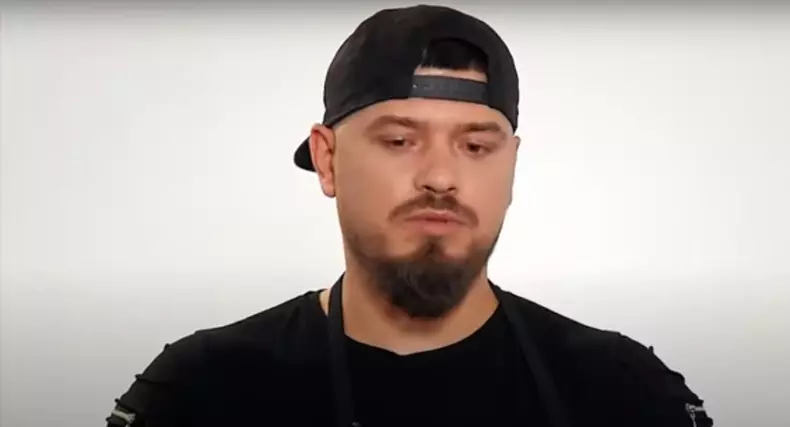 2021-03-01-11_58_18-Chefi-la-cuțite-_-Laurențiu-Ardeleanu-din-pușcărie-în-bucătăria-la-Chefi-la-Cuț