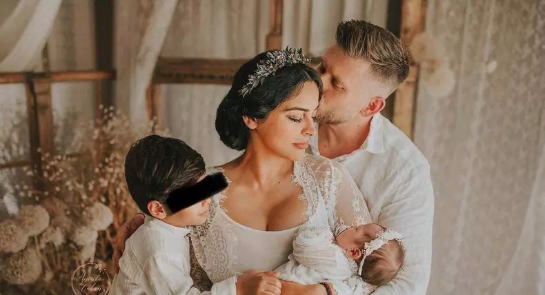 Ema Oprișan, Răzvan Kovacs, fiul Emei, Noah, și fiica lor, Luna