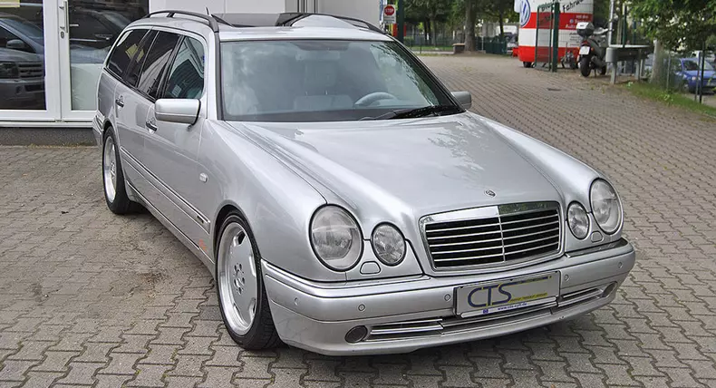 1998-mercedes-benz-e55-amg-michael-schumacher-0