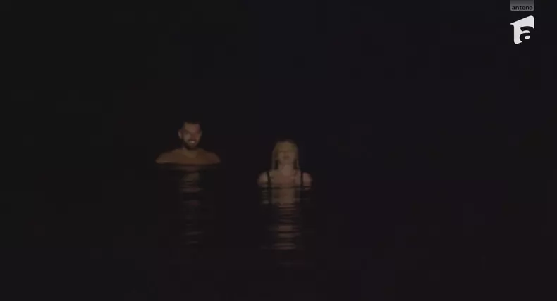 Teo a fost filmat noaptea în mare cu Ella, la Insula iubirii 2025  (10)