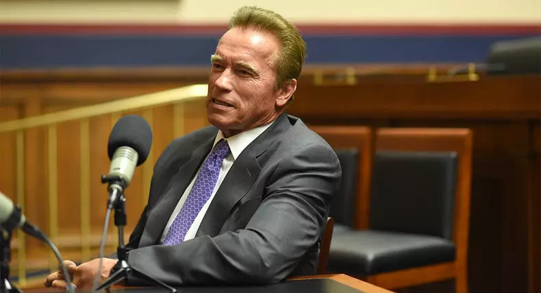 Arnold Schwarzenegger - ‘‘Gândurile mele și rugăciunile sunt cu victimele, familiile si prietenii lor din Barcelona. Azi, toți suntem alături de Spania‘‘