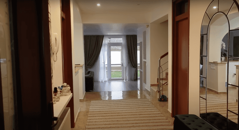 Imagini casă Nea Marin (22)