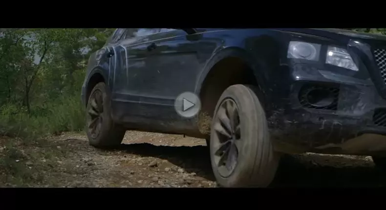 bentley bentayga off-road