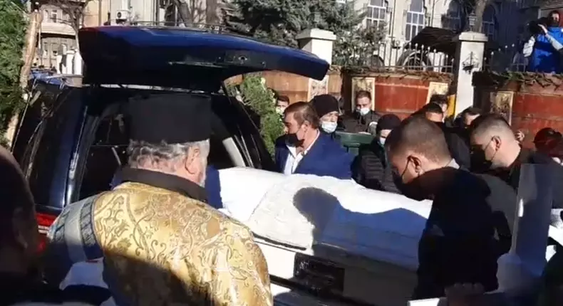 mihaela-galani-inmormantare-111