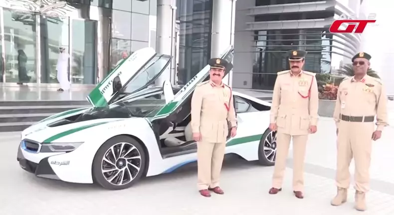 bmw i8 dubai