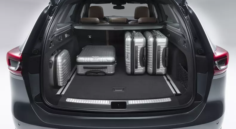 Opel-Insignia-Sports-Tourer-304060