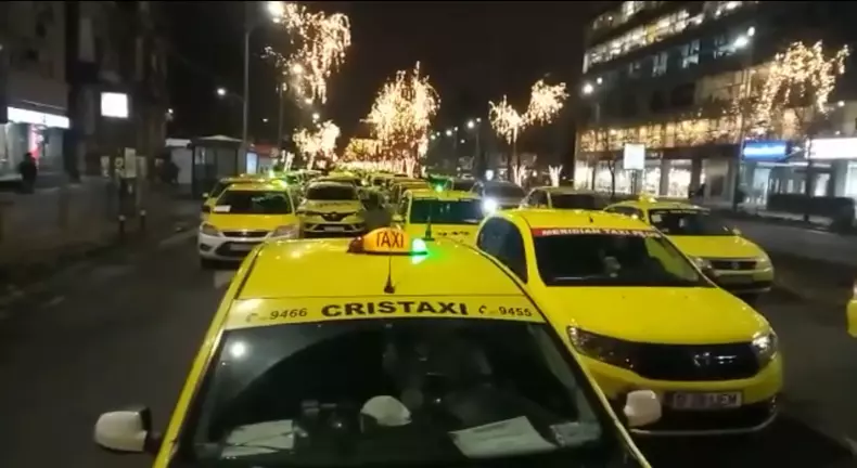 Protest anti-Uber: taximetriștii au blocat un bulevard în centrul Bucureștiului