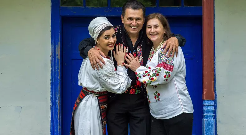 familia lui Nea Marin