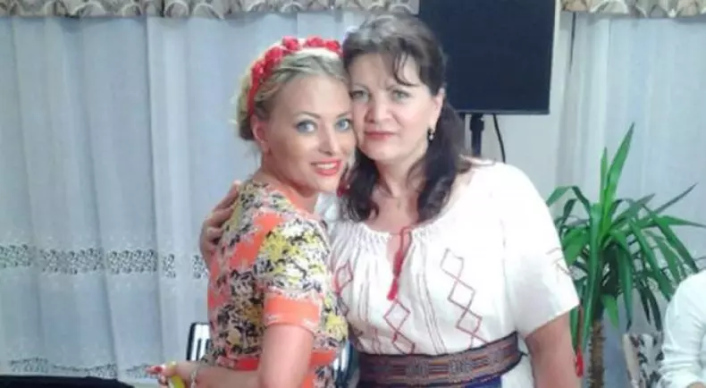 delia si mama ei2