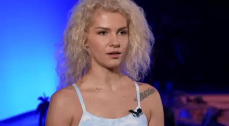 alexandra-porkolab-eliminata-survivor-1