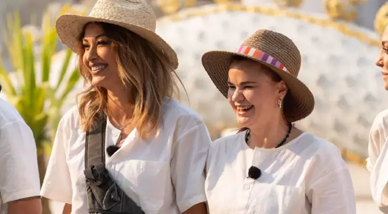 anca turcasiu si andreea samson (5)