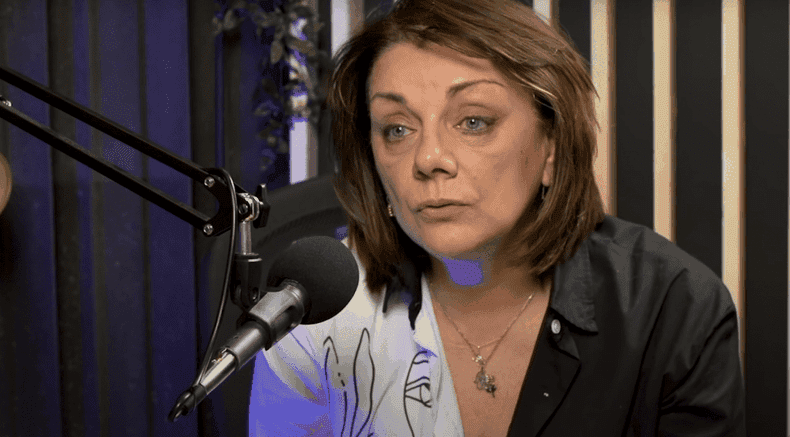 Cine-este-Carmen-Tanase-4