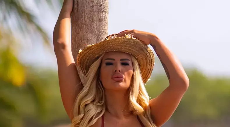 mihaela-mincu-ispita-feminina-insula-iubirii-2025-antena-1-2-scaled