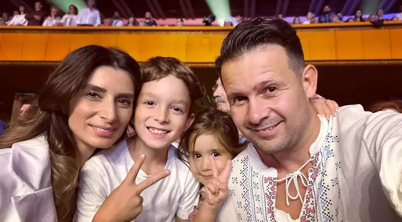 robert-tudor-si-familia-1-e1696066072817