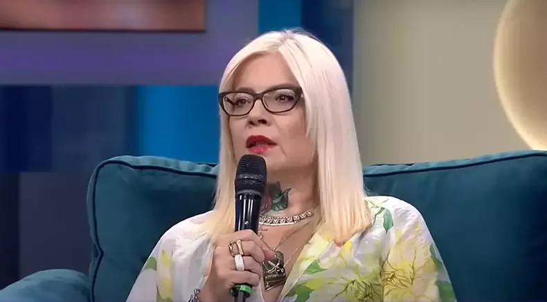 catinca-roman-cu-ce-se-ocupa