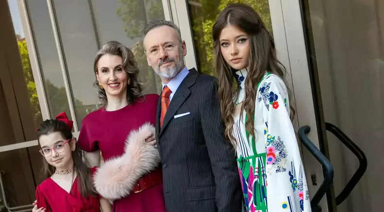 mihai-albu-si-familia-sa