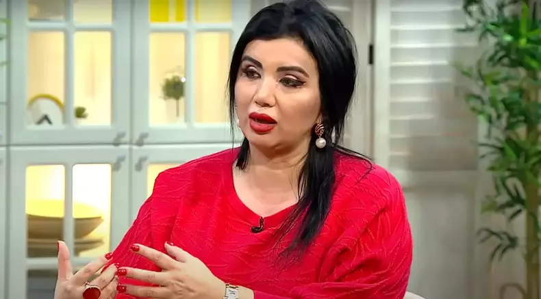 adriana-bahmuteanu-2