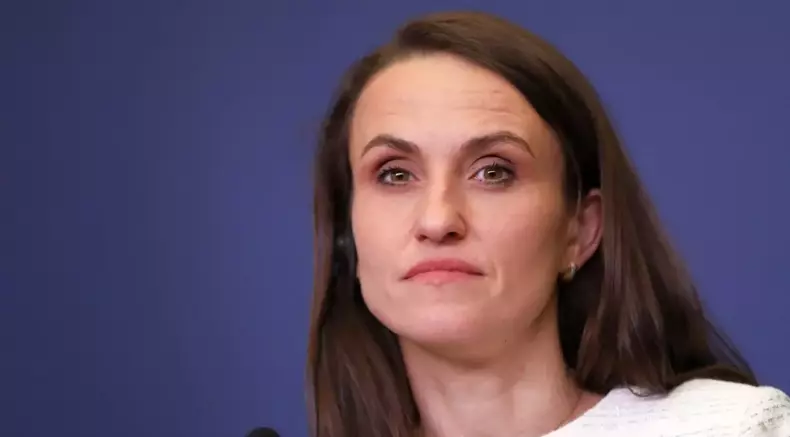 Oana Țoiu3