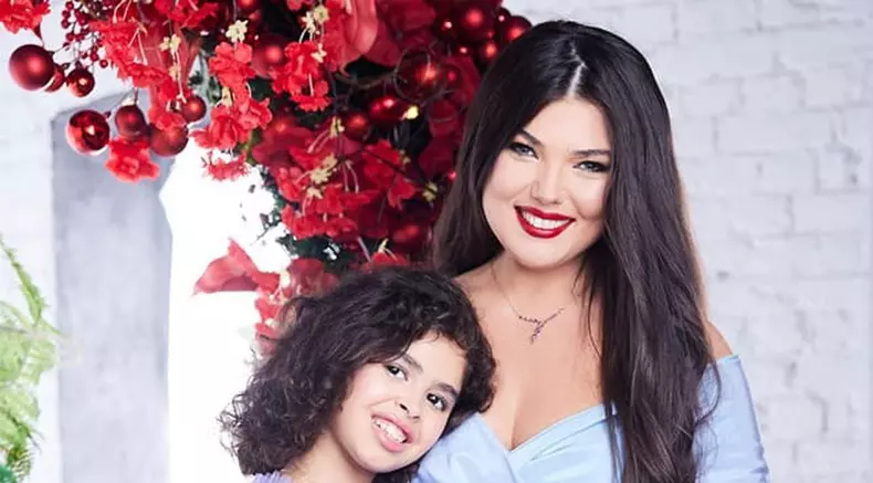 paula seling si fiica ei