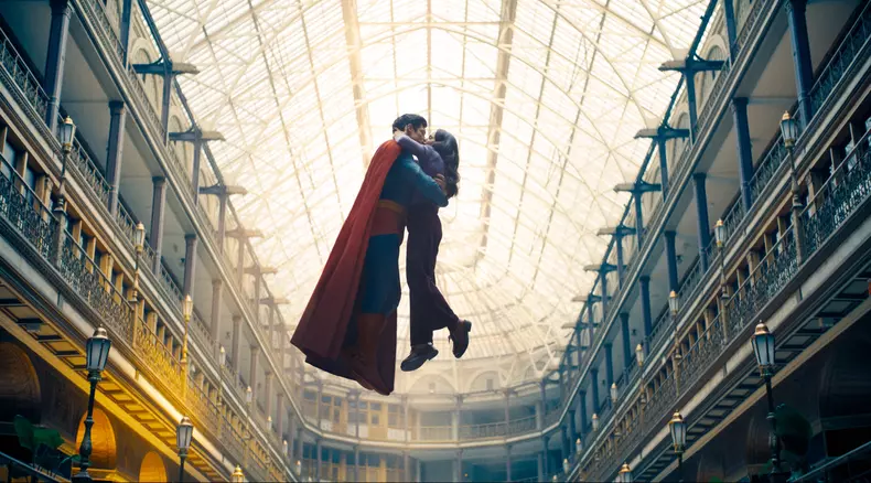 superman-(2025)_stil_68cafbf2d48e7