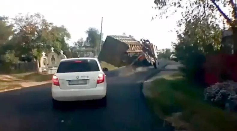 camion-rastoarna-video