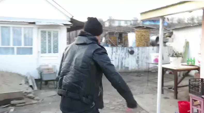 Cătălin Bordea - imagini casă Botoșani (11)