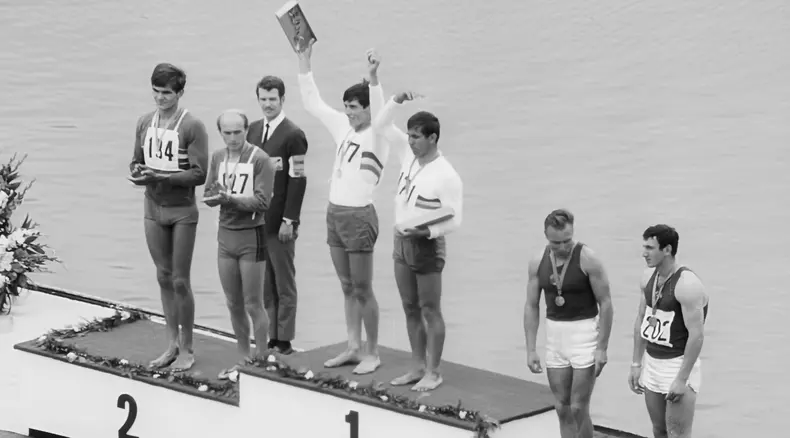 ivan-patzaichin-prima-olimpiada-cu-covaliov