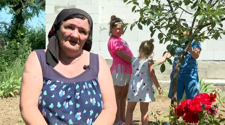 Noul sezon Asta-i România! începe cu povestea dramatică a patru frați abandonați de părinți (3)