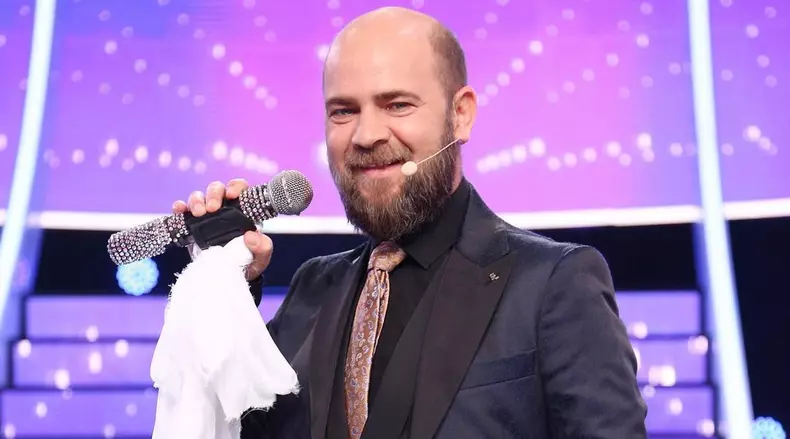 Cosmin Seleși soția