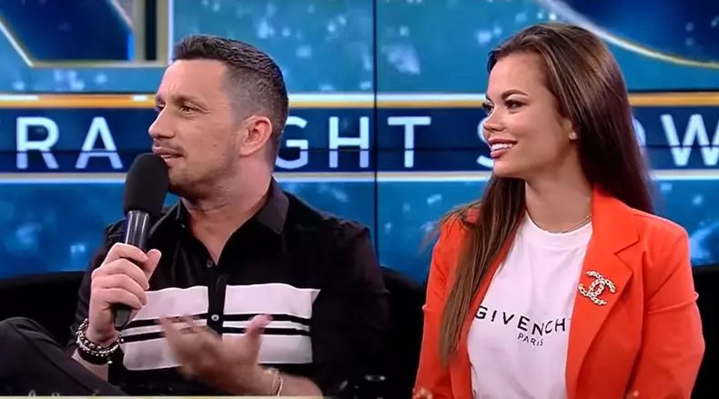 flick-si-iubita-lui-prima-aparitie-la-tv-Capturehp