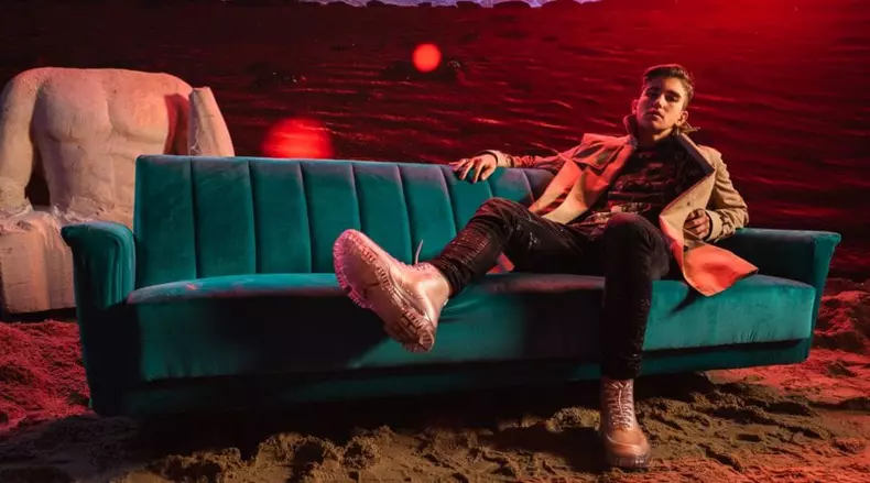 sebastian-dobrincu-900x500