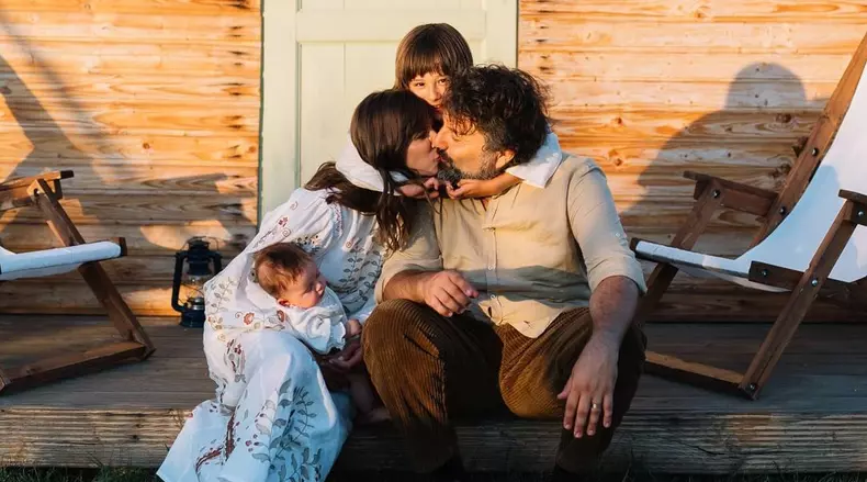 Dana-Rogoz-Radu-Dragomir-si-copiii-lor-Lia-si-Vlad-1