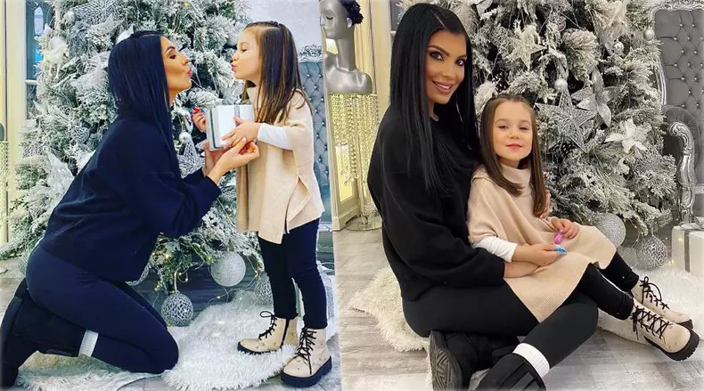 andreea-tonciu-isi-duce-fiica-la-cursuri-de-inot-hp