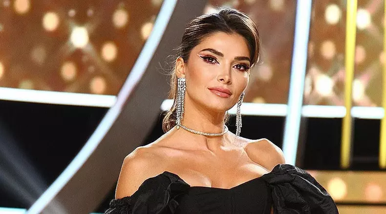 Alina Pușcaș1