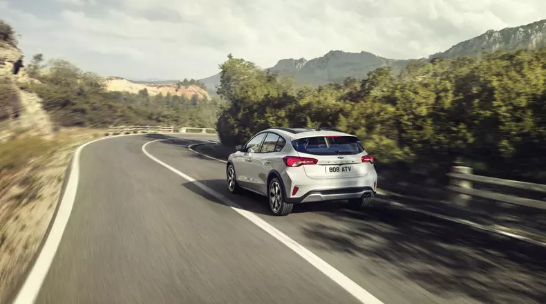 FORD 2018 FOCUS ACTIVE