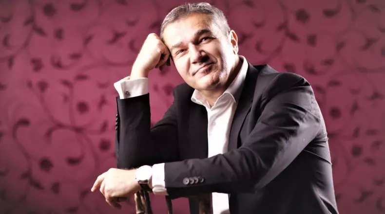 Cine-este-și-cum-arată-soția-lui-Dan-Bittman.-Liliana-Ștefan-a-stat-mereu-în-umbra-artistului-de-la-Holograf-1