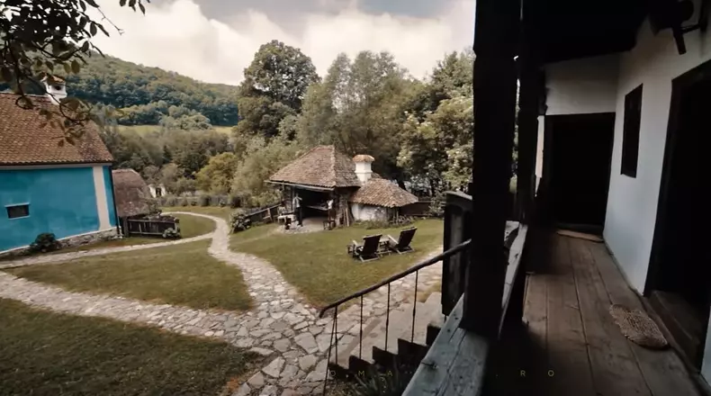 casa-Printului-Charles-Valea-Zalanului-4