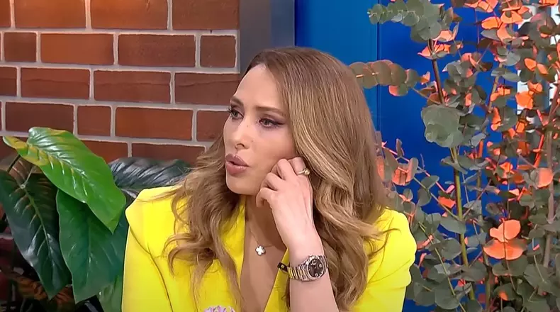 iulia-vantur8