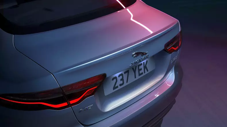 Jaguar XE facelift 034